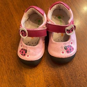 Girls Momo baby size 4.5 shoes